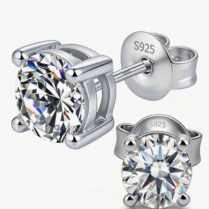 925 Elegant Sterling Silver Stud Earrings